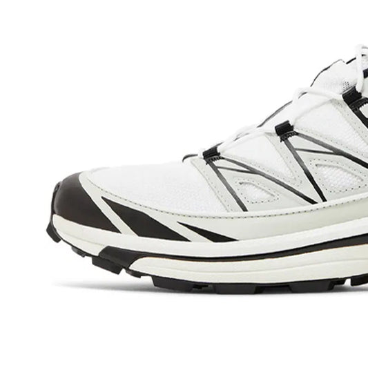White Metal Black