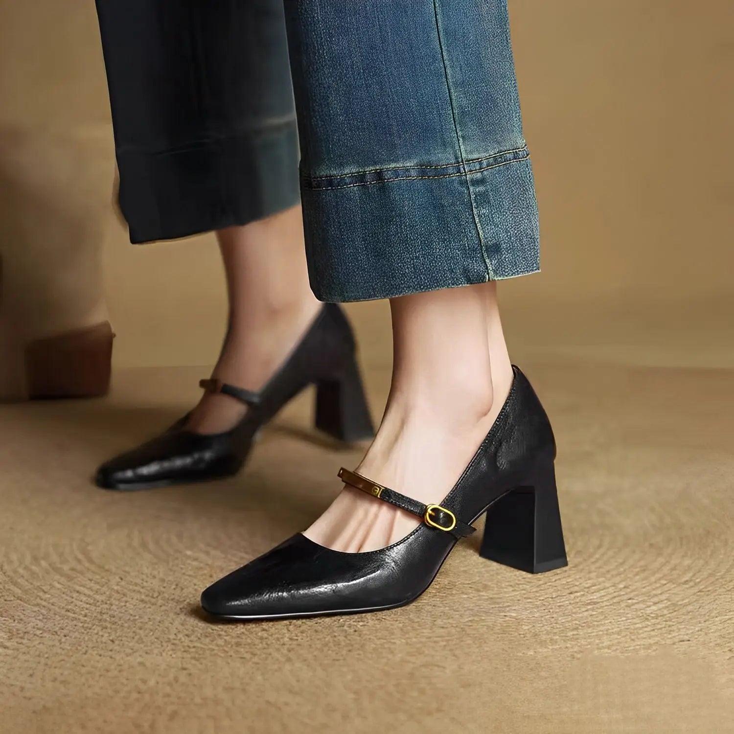 Elena Mary Jane Pumps