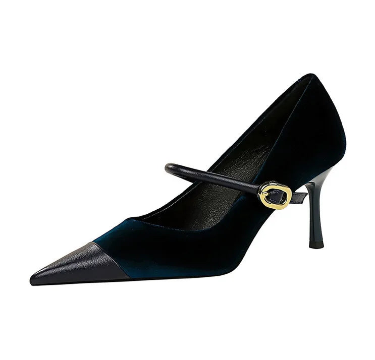 Amara Suede Pumps