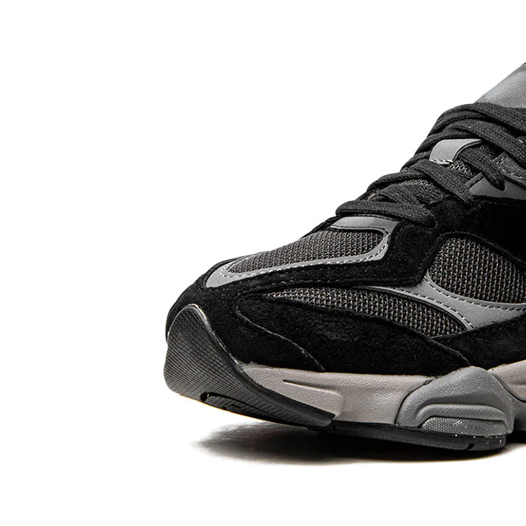 Black/Castlerock